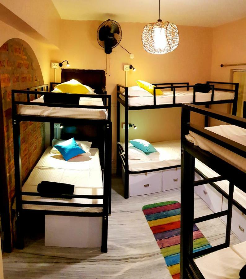 Bombay Backpackers Kolkata Hostel ภายนอก รูปภาพ